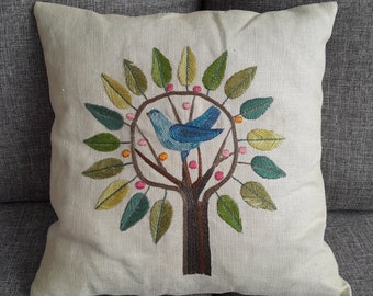 Vintage Bird Crewel / Unique crewel  /embroidery / Vintage needlepoint / Birds / Spring / Colourful / Tree / Crewel
