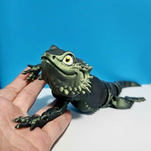 Fidget Toy Articulated Bearded Dragon