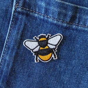 Bee Iron-On Patch: Embroidered Bumblebee Applique, 40mm