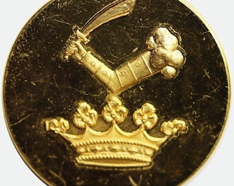 Antique Gilt Livery Button with the family coat of arms of Wachtmeister