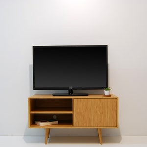 Console multimediale Mid Century, supporto TV, credenza, design scandinavo, console retrò immagine 1