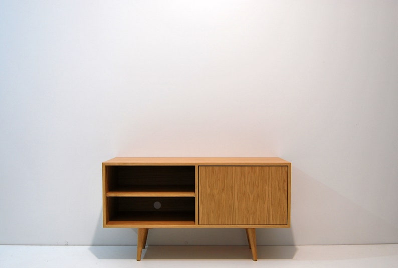 Console multimediale Mid Century, supporto TV, credenza, design scandinavo, console retrò immagine 2