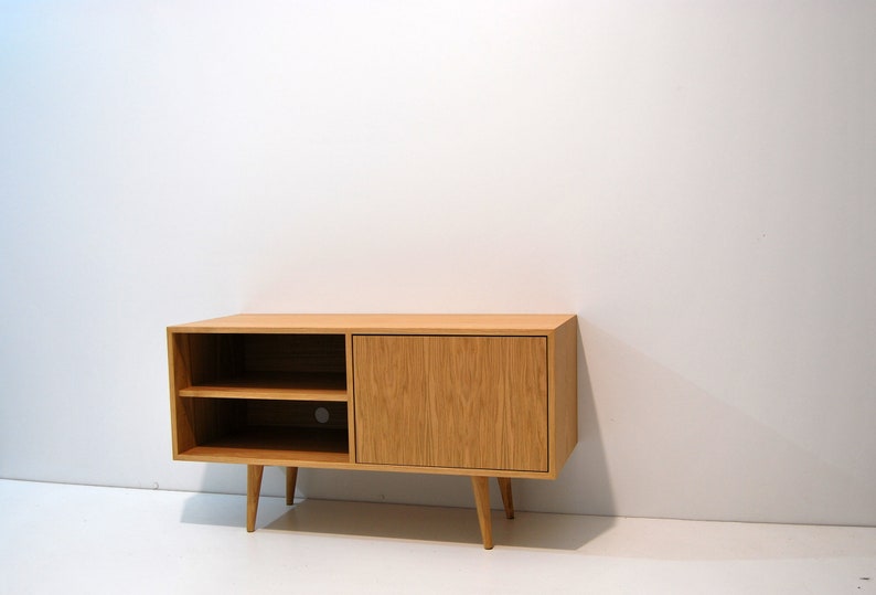 Console multimediale Mid Century, supporto TV, credenza, design scandinavo, console retrò immagine 4