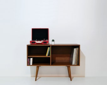 Schallplattenaufbewahrung, Mid-Century Modern Sideboard, Medienkonsole, Plattenkabine, Mid-Century-Möbel, Sandinavian-Design, Retro