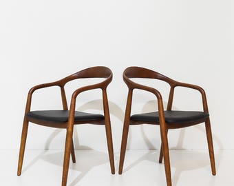 Chair in ash wood / Scandinavian chair / Nordic style / Mid-century modern