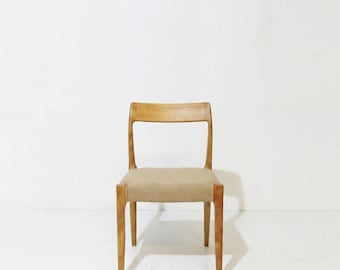 Stoel van massief acaciahout / Scandinavische stoel / Noordse stijl / Retro stoel uit het midden van de vorige eeuw