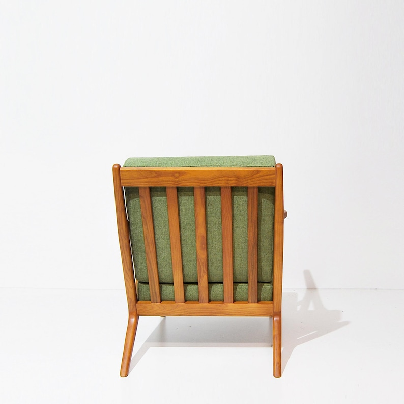 Mid century modern armchair / Lounge chair / Scandinavian chair / Nordic style / Danish style