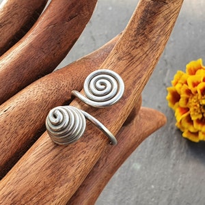 Honey Pot Spiral Fine 999 Karen Hill Tribe Silver Statement Ring image 1