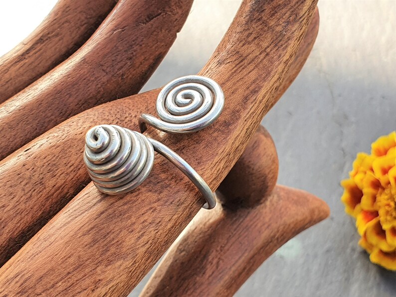 Honey Pot Spiral Fine 999 Karen Hill Tribe Silver Statement Ring image 2