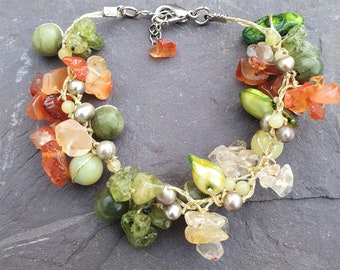 Carnelian Freshwater Pearls & Peridot Bracelet On Gold Silk