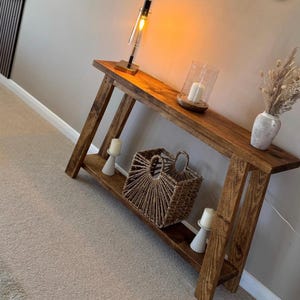 Rustic Wooden Console table with angled legs and lower shelf Bild 8