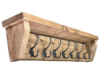 Perchero rústico de madera con estante: ganchos de hierro fundido, colgador para sombreros y llaves