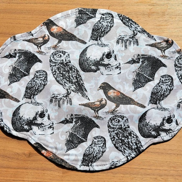 Birds of Prey altar cloth | Victorian Vintage | Cottage Core | Owl | bat | raven | Double sided | Daily tarot spread | small altar space
