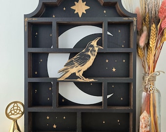 Apotekshylla i trä, Raven | Kristallhylla | Kuriositeter | kristallförvaring | kristallhyllor