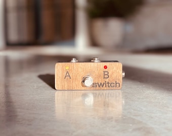 Guitar/ instrument A/B Switch Footswitch (small form factor)