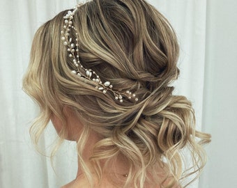 Coiffure de mariée en perles de vigne