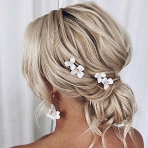 Vintage Bridal Hair Comb: White Porcelain Flowers, Silver Crystals