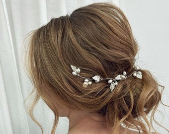 Enredadera de hojas doradas para novia: tocado de novia con perlas