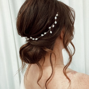 Vintage Pearl Bridal Hair Vine: Gold Wedding Headpiece, 15 Inch