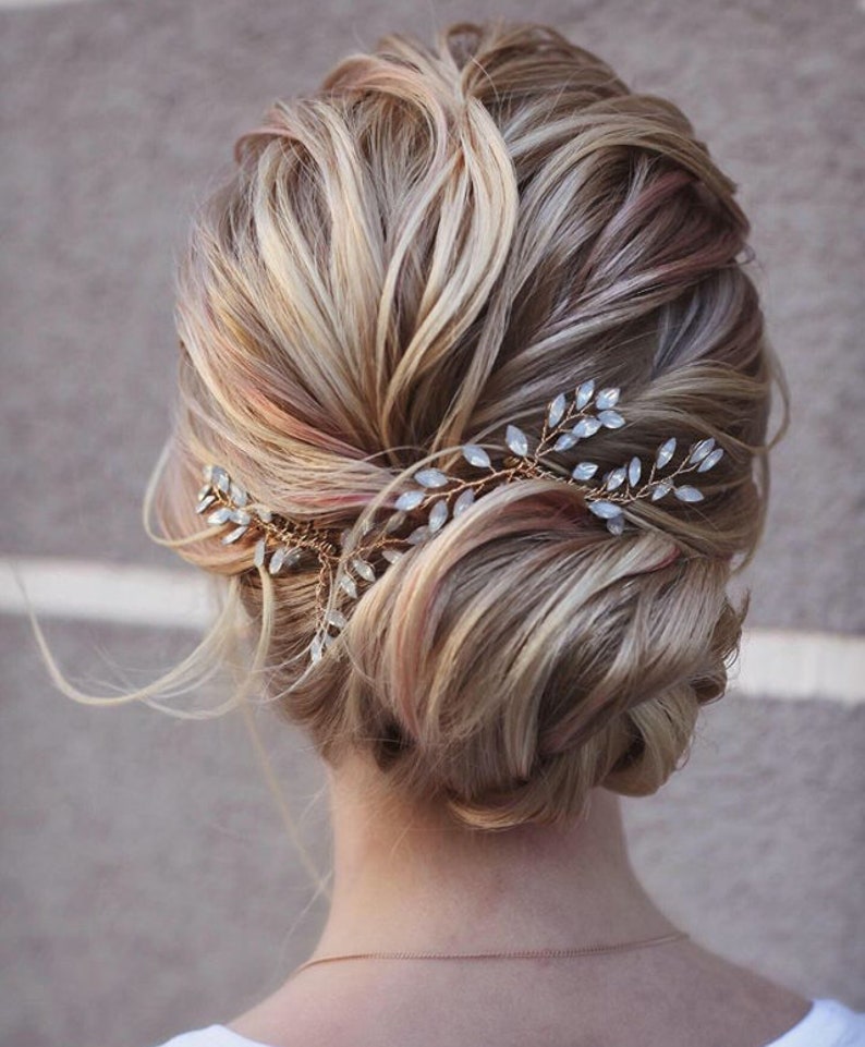 Bridal hair vine Wedding hair piece bridal hair vine gold Wedding hair vine Bridal hair comb gold Crystal Hair Comb Opal colored hair comb