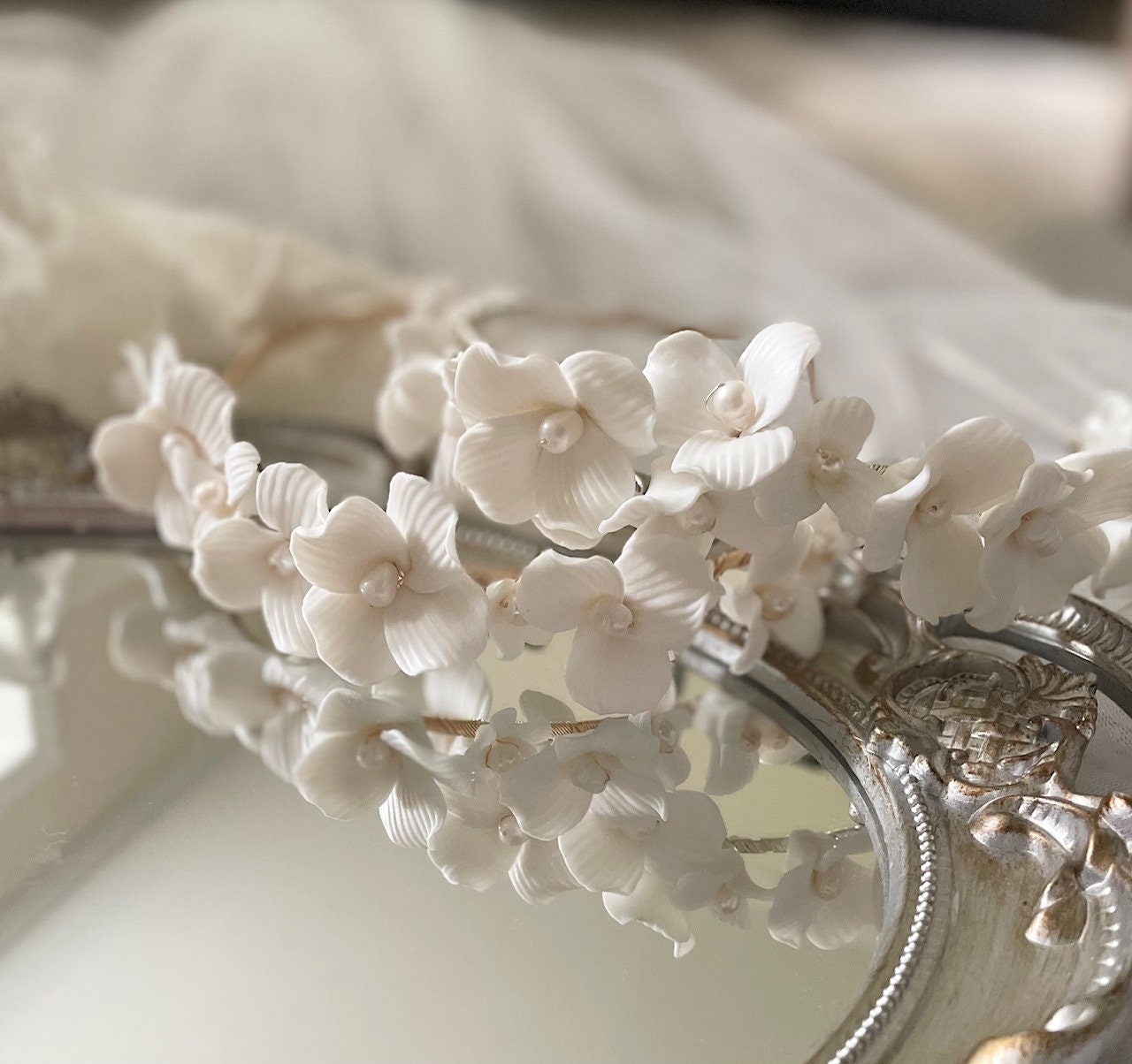 Vintage Mother Of Pearl Floral Bridal Headband Freshwater Pearl Porcelain Ceramic White Flower Pearl Bridal  main image 4