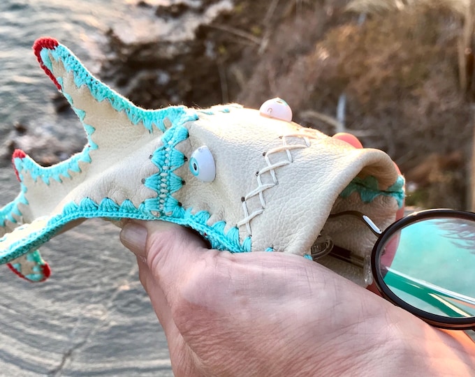 Pencil case, neccessaire FISH hammerhead shark