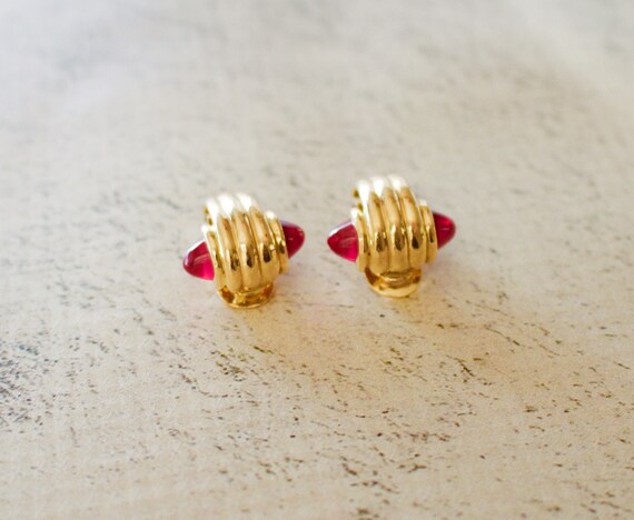 18k Heavy Solid Gold Ruby. Exquisite Solid 18k Go… - image 1