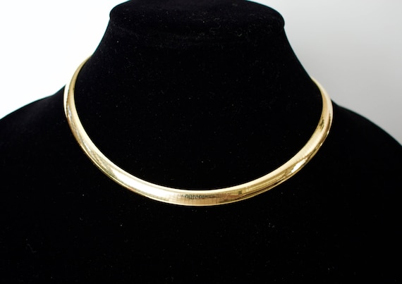 18k Sold Gold Omega Necklace. Beautiful solid 18k… - image 1