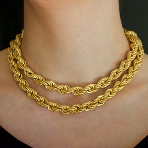 Italian Gold. Magnificent 14k Solid Italian Gold 33 inches Extra Long Diamond Cut Rope Chain  Necklace.