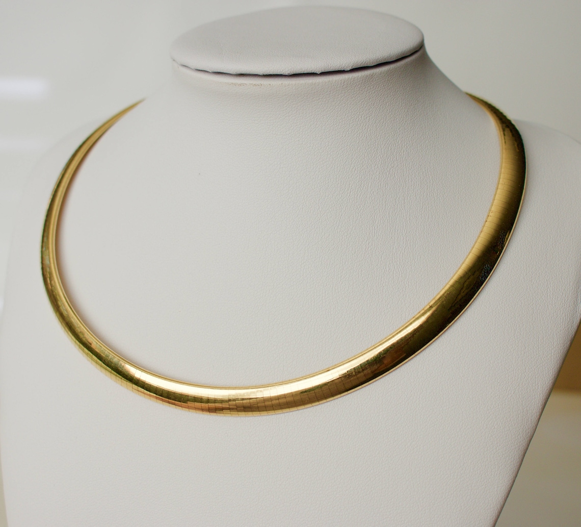 Solid 14k Omega Necklace. Beautiful Solid 14k Omega Necklace. It Weighs
