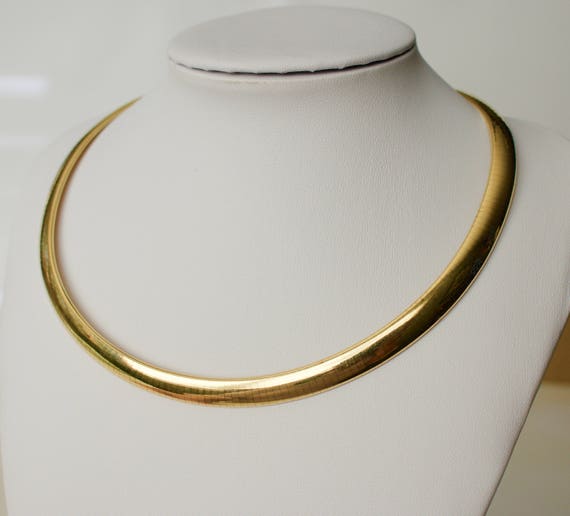 18k Sold Gold Omega Necklace. Beautiful solid 18k… - image 3