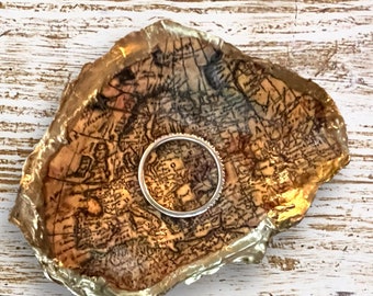 Oyster Dish*Oyster Shell Jewelry Dish*Oyster Shell Ring Dish*Old World Map* Vintage Map Ring Dish*Oyster Gift*Nautical Map Gift*Shell