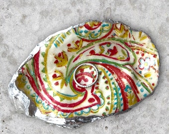 Oyster Dish*Oyster Shell Jewelry Dish*Oyster Shell Ring Dish*Paisley Pattern*Ring Dish*Oyster Gift*Boho Gift*Shell*Shell Art