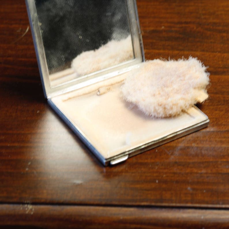 Antique Solid Silver Powder Compact Case with mirror Art Deco 1920s