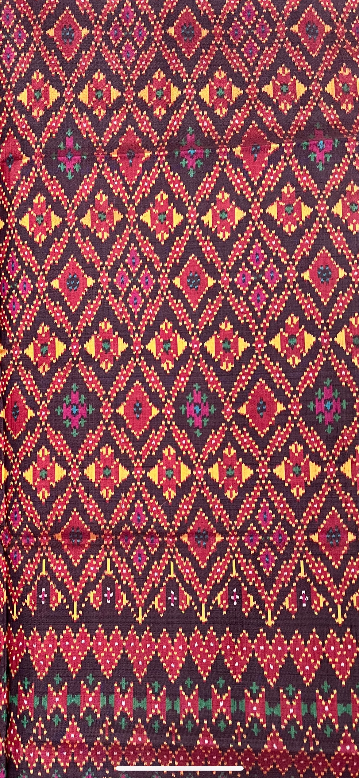 アート・デザイン・音楽 Traditional Textiles of Cambodia アート・デザイン・音楽 Traditional Textiles of Cambodia
