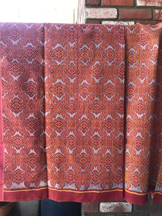 HCSF 001, Silk Fabric, Handwoven Khmer Golden Silk Threads
