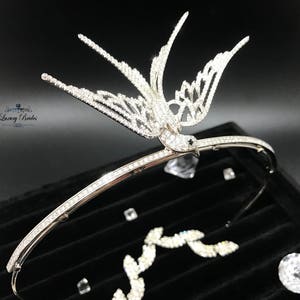 Crystal Wedding Tiara, Bridal Tiara, Wedding Tiara, Princess Tiara, Luxury Tiara,  Crystal Headpiece, Wedding Headpiece, Zirconium Tiara