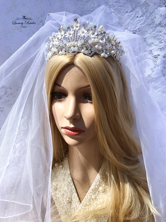 Swarovski Crystal Bridal Tiara, Silver Flower Wedding Crown  display picture 1