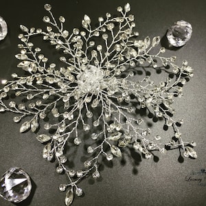 Crystal Bridal Hair Comb, Swarovski Bridal Headpiece, Flower Hair Comb, Wedding Flower Headpiece, Bridal Hair Jewelry, Crystal Headpiece