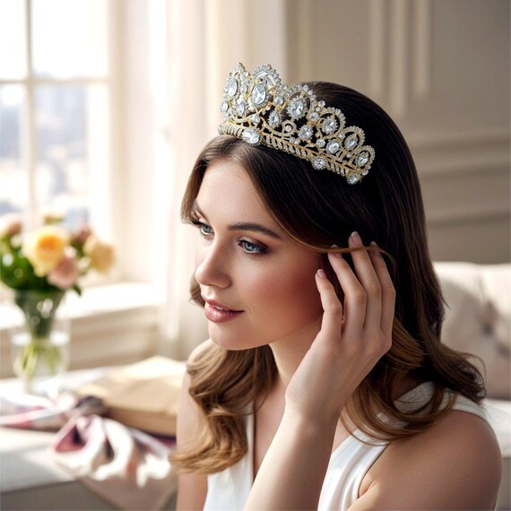 Crystal Wedding Tiara, Gold Bridal Crown, Rhinestone  display picture 3