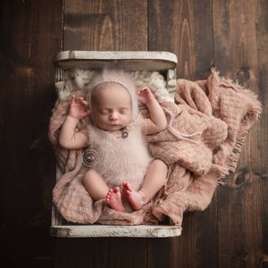 Simple Newborn Romper and Bonnet Knitting Pattern, Knitting Pattern, Newborn Bonnet, Newborn Romper, Newborn Onesie, Knitting Pattern Pack
