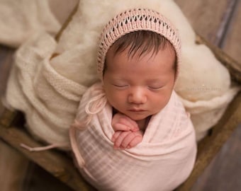 Newborn Bonnet Knitting Pattern, Drop Stitch Bonnet, Fingering Weight Prop Knitting Bonnet Pattern, Knitting Pattern, Photography Prop