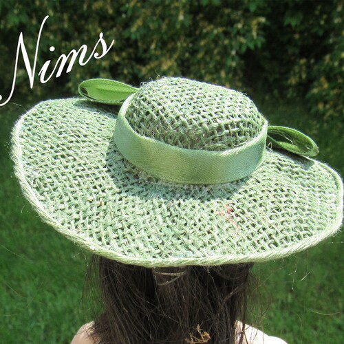 Shops Pretty green hat with large green bow for 16