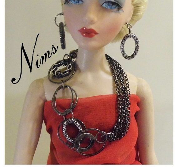 Handmade doll jewelry for 16" Tonner doll Handmade doll jewelry for 16" Tonner doll
