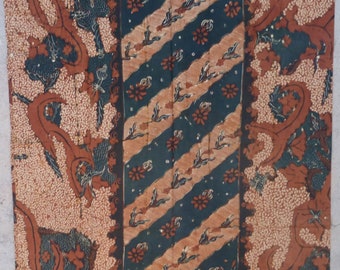 Batik Cotton Sarong Fabric Fully Handmade Indonesian Batik Kain Tulis Textile from Sidoarjo Indonesia Batik Hand Drawn