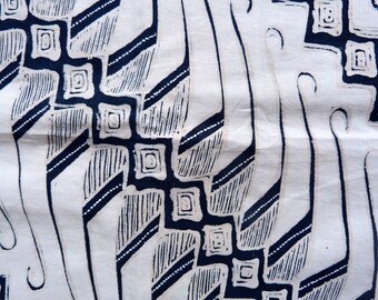 Batik Cotton Sarong Fabric Parang Motif Indonesian Batik Cotton Sarong Fabric from Solo City Fully Handmade Indonesia Batik Hand Drawn