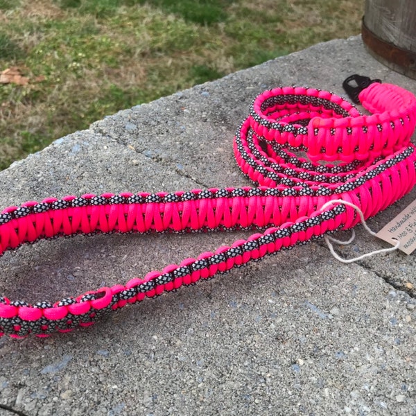 Black and Neon Pink 6 ft Dog Leash, Black Rifle Sling Clip, Paracord Dog Supplies, Pet Supplies, Gifts for the Dog, Walk the Dog