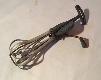 RETRO Vintage Rotary Hand Beater Egg Beater Rust-free