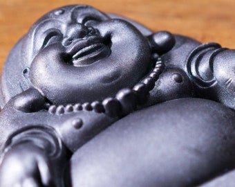 Japanse OMAMORI-amuletbedel voor gezondheid (ziektes, zwangerschap, enz.) metallic grijze kleur * deity-hea-4a