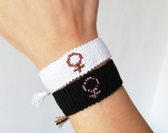 Bracelet d'amitié symbole féminin, femme lesbienne féministe, tissé, fait main, noué